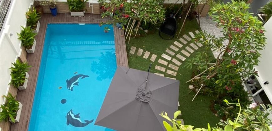 Biệt thự hồ bơi sân vườn