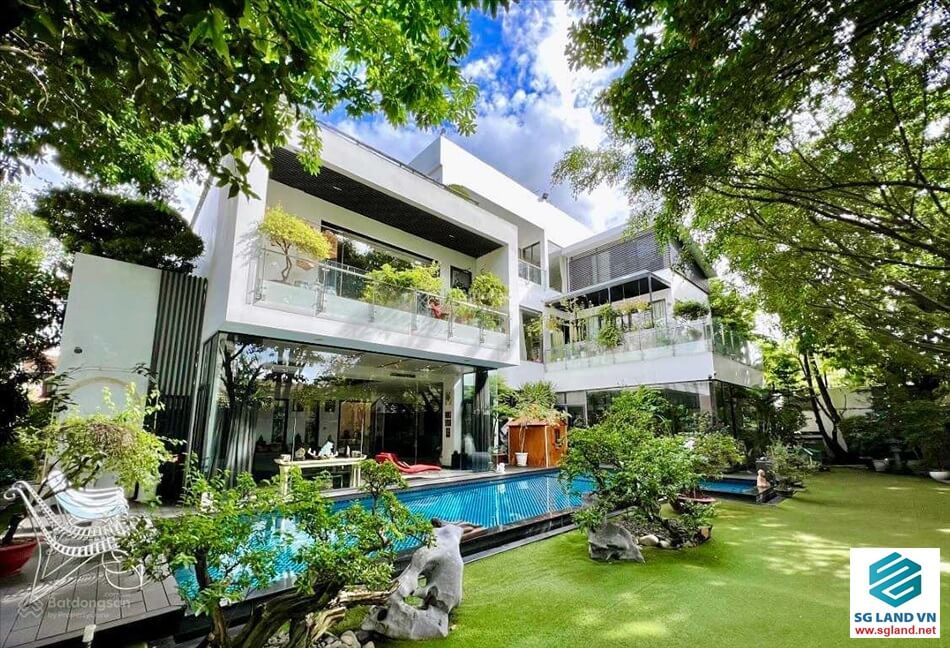 Biệt thự compound Thảo Điền – không gian sống thực với sân vườn và hồ bơi