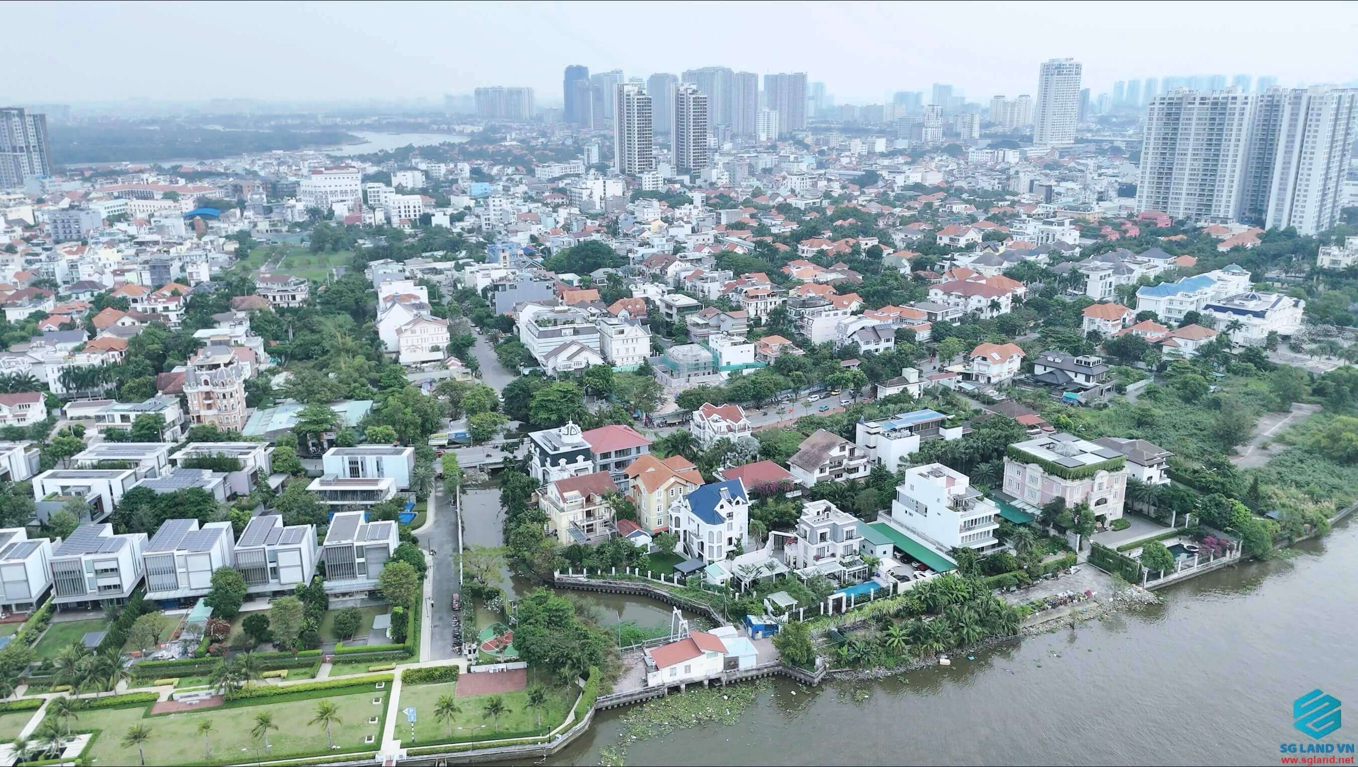 Biệt thự ven sông Thảo Điền trong khu Eden Nguyễn Văn Hưởng