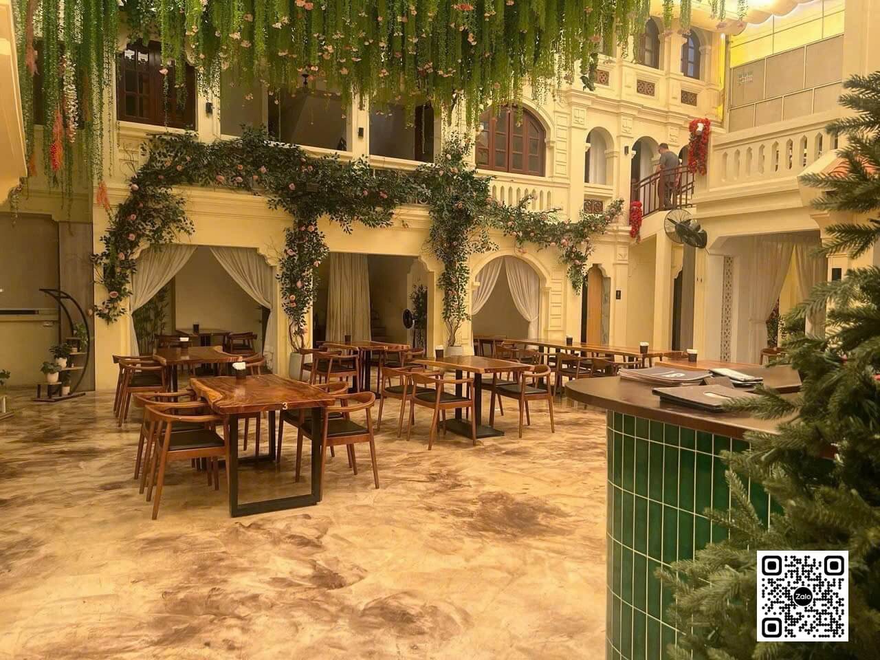 Nhà hàng Tây khu Thảo Điền