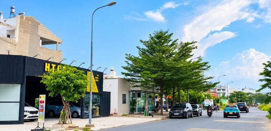 Bán Biệt thự Thạnh Mỹ Lợi Quận 2, mặt tiền Nguyễn Địa Lô