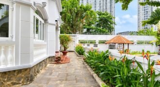 Biệt thự Nguyễn Ư Dĩ Thảo Điền Có Hồ Bơi – 130 Triệu/Tháng