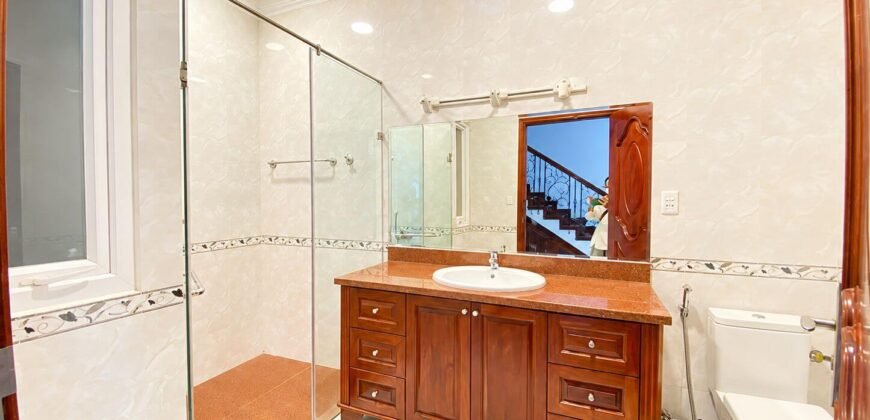 Biệt thự Nguyễn Ư Dĩ Thảo Điền Có Hồ Bơi – 130 Triệu/Tháng