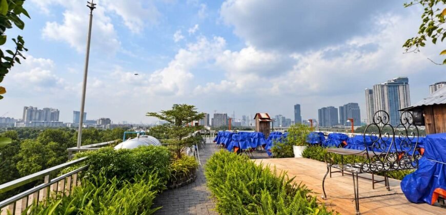 Cho thuê tòa nhà ven sông 2.500 m², 700 triệu/tháng