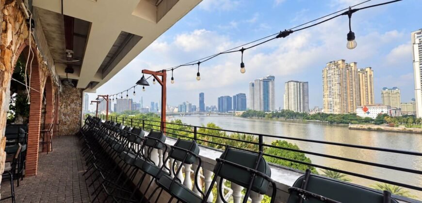 Cho thuê tòa nhà ven sông 2.500 m², 700 triệu/tháng