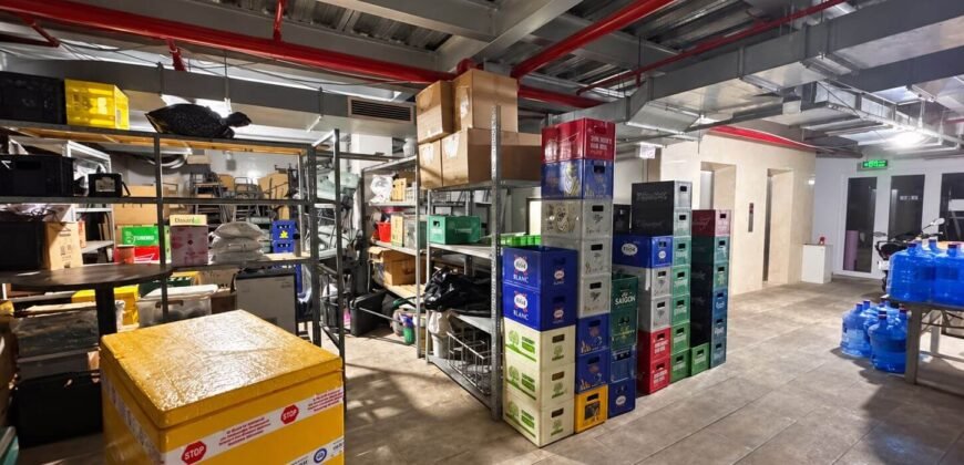 Cho thuê tòa nhà ven sông 2.500 m², 700 triệu/tháng