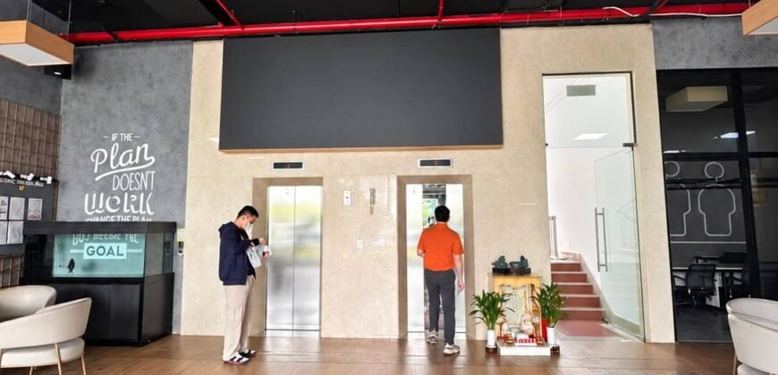 Cho thuê tòa nhà ven sông 2.500 m², 700 triệu/tháng