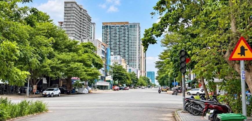 Bán đất mặt tiền Trương Văn Bang 121 m², giá 46 tỷ